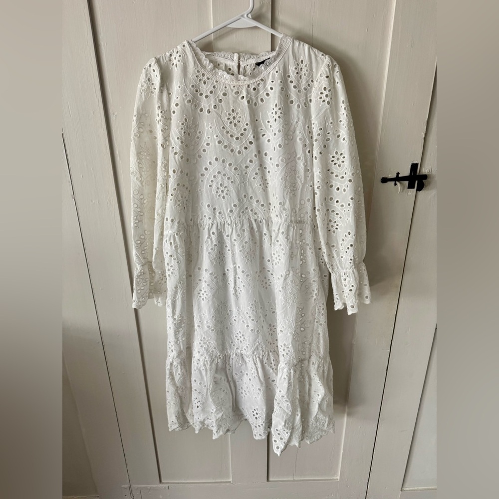Banana Republic Eyelet White Long Sleeve Dress